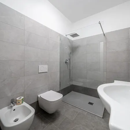 Casa Veronica Dietro L'arena * فيرونا